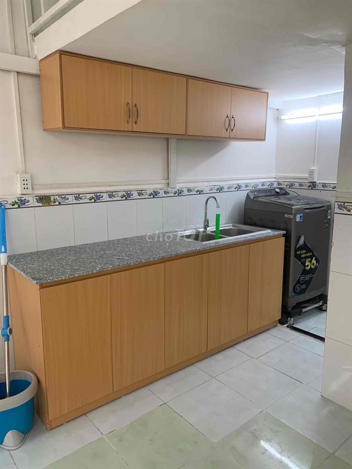 Phòng 60m2 gần ngã 4 HTPhat và HQViet Q7