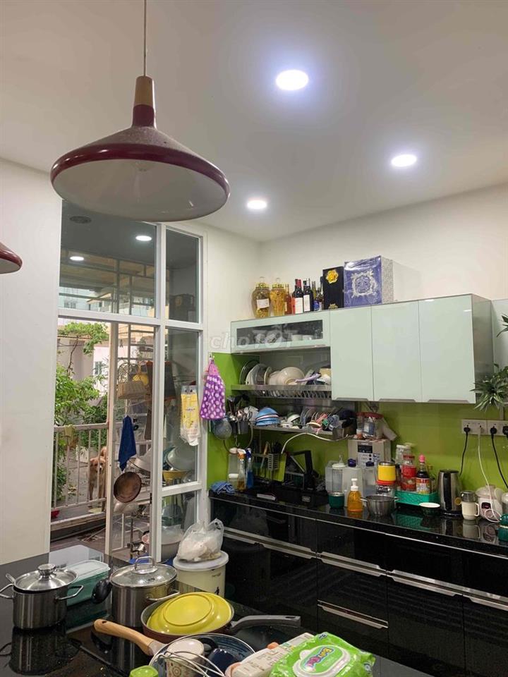 C.Ho s.vườn 124+150m2 -3PN2WC Belleza Q7