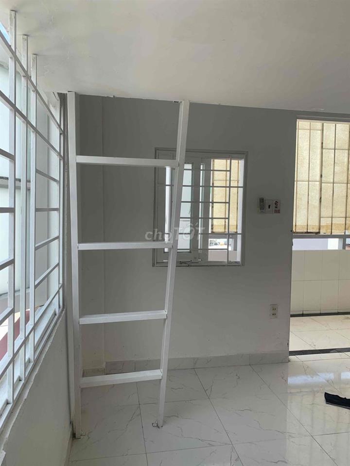 Phòng 45m2 Hẻm 719 HTP Q7- Điện máy xanh