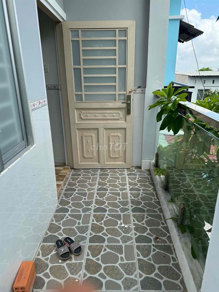 cho thuê phòng ở ghép.nhà vệ sinh ngoài .tầng 1