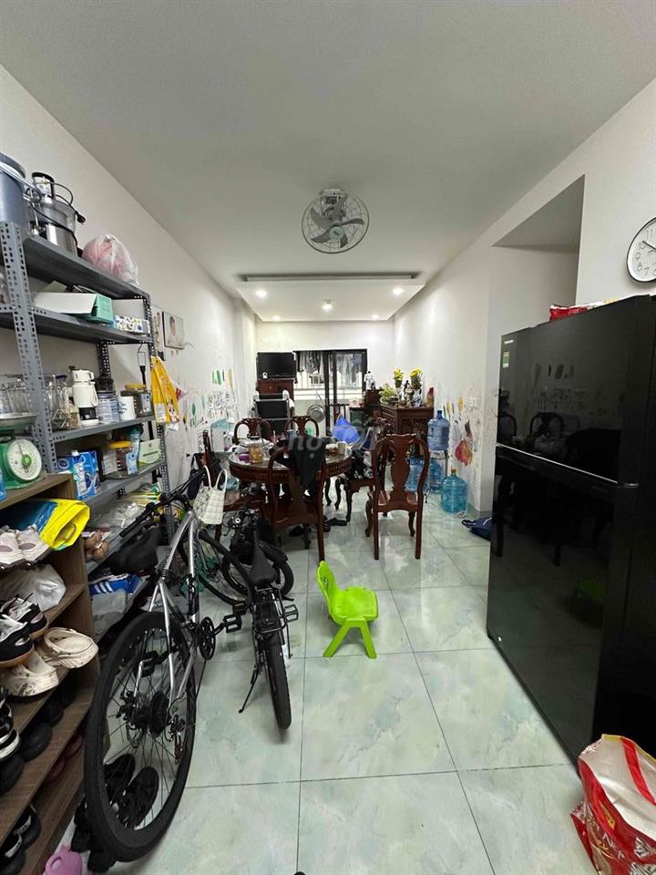 Chính chủ cần bán chung cư Đức Khải - Tầng thấp, 97m2- 3 phòng ngủ