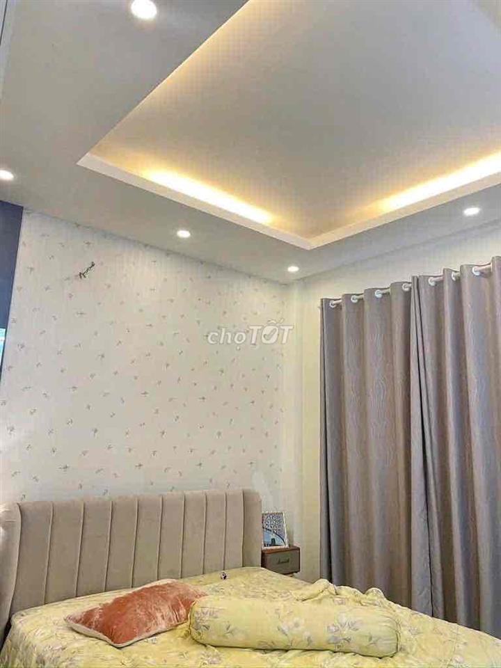 Bán nhà mặt tiền đường số lý phục man