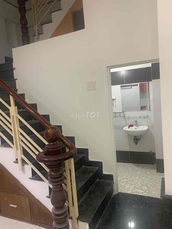 Cho thuê nhà hẻm xe hơi đậu trước nhà đường gò ô môi