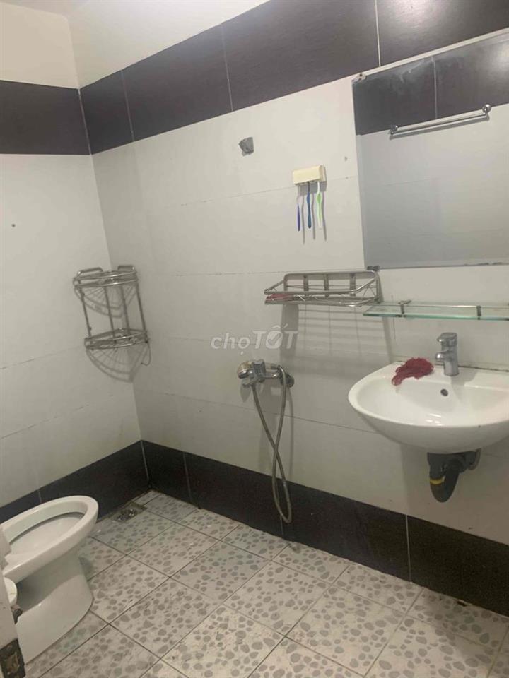 Cho thuê nhà hẻm xe hơi đậu trước nhà đường gò ô môi