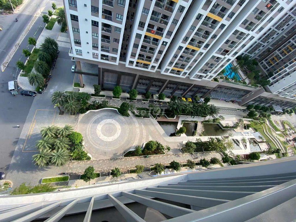 Chính chủ cần nhượng lại căn hộ góc tại ven sông Đào Trí. Tầng cao.