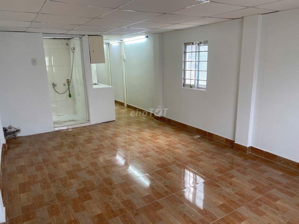 5.950 TỶ – NHÀ MẶT TIỀN ĐOÀN VĂN BƠ Q4 – 4 BẾP RIÊNG, 4WC –4PN. 