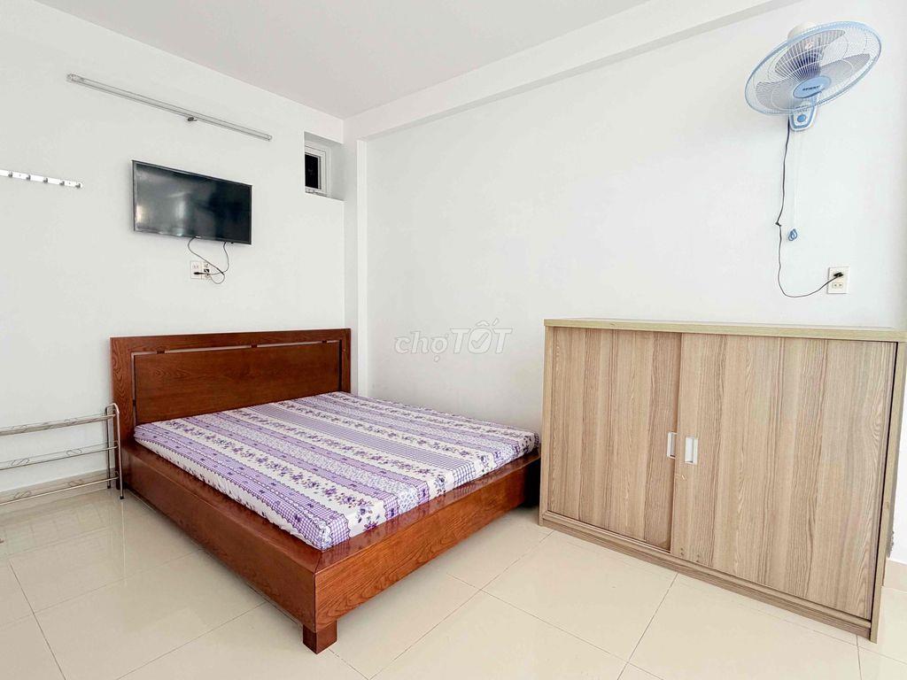 CHO THUÊ PHÒNG CỬA SỔ NGAY CHỢ TÂN QUY