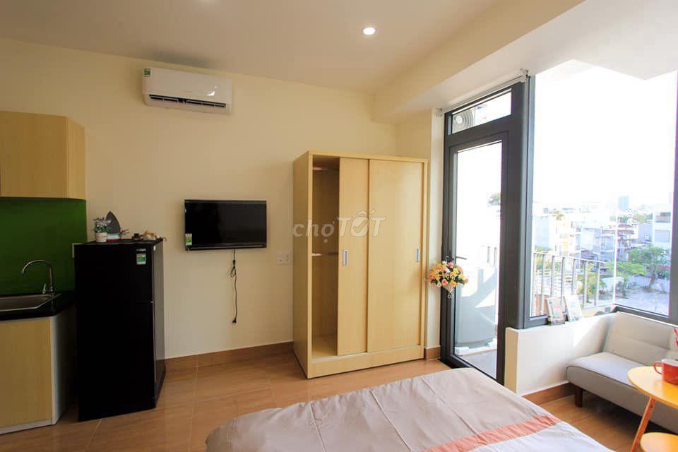 Cho thuê phòng gác - studio bancong full nội thất - ngay UFM, KCX, Q4