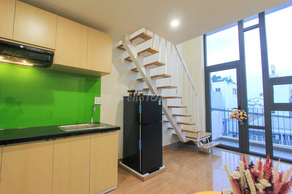 Cho thuê phòng gác - studio bancong full nội thất - ngay UFM, KCX, Q4