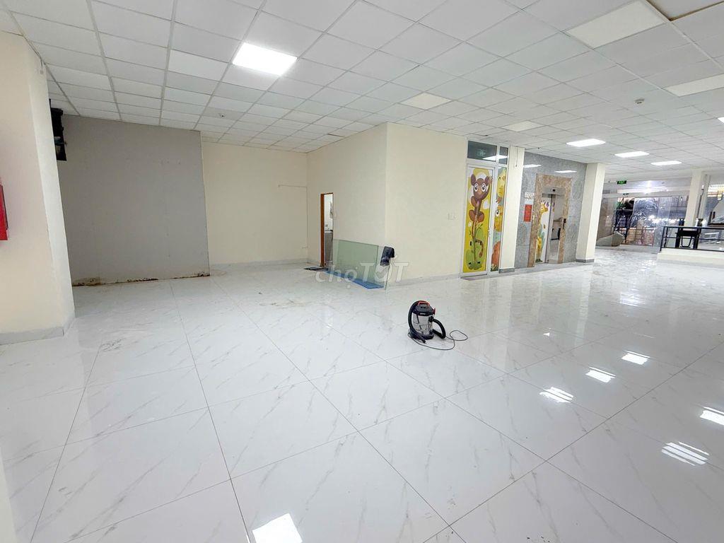 Chính chủ cho thuê MBKD tự do ngay Lê Văn Lương, Lotte