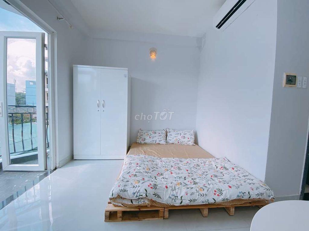 Cho thuê phòng bancong cửa sổ - Chợ Tân Mỹ, Q7