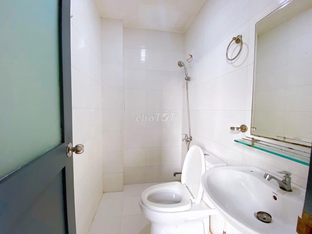 Cho thuê phòng bancong cửa sổ - Chợ Tân Mỹ, Q7