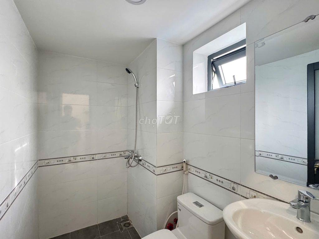 Cho thuê căn hộ bancong - cửa sổ ngay GO Nguyễn Thị Thập