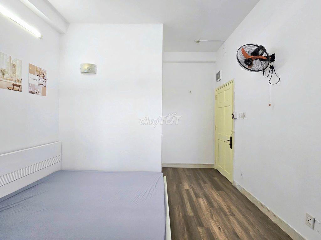 KHAI TRƯƠNG STUDIO BANCON 1 PHÒNG NGỦ TÁCH BẾP MÁY GIẶT RIÊNG