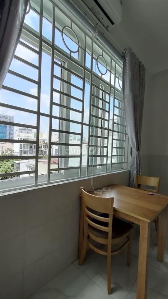 Phòng mới cửa sổ lớn, rộng rãi, ngay Huỳnh Tấn Phát gần KCX Tân Thuận