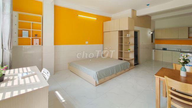Phòng mới cửa sổ lớn, rộng rãi, ngay Huỳnh Tấn Phát gần KCX Tân Thuận