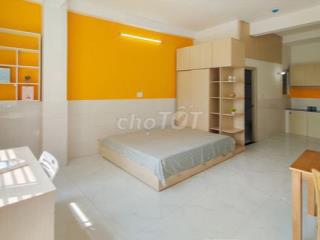Phòng mới cửa sổ lớn, rộng rãi, ngay Huỳnh Tấn Phát gần KCX Tân Thuận