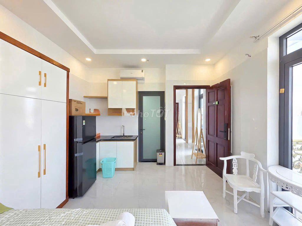 CH ban công view lầu 5, gió mát, ngắm trăng, xem pháo hoa Q7 Q4