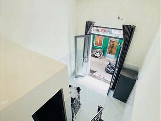 Cho thuê phòng duplex nguyên căn 50m2, ban công máy giặt ở HTP Q7