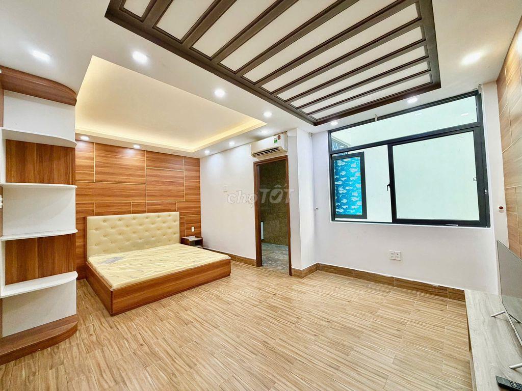 Phòng rộng, nội thất đẹp, máy giặt riêng ở KDC Nam Long, quận 7