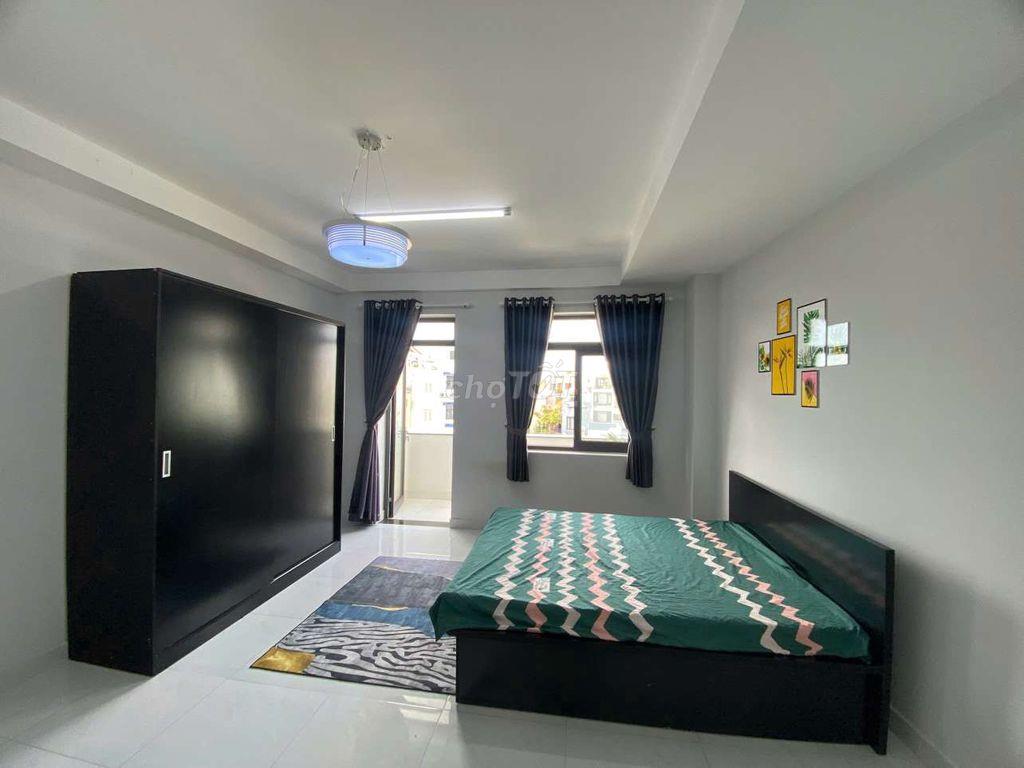 Phòng có ban công gần 40m2 máy giặt riêng, trống sẵn gần Lotte quận 7