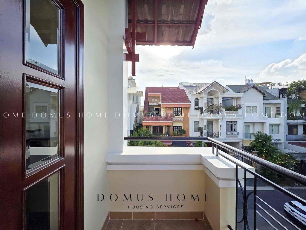CHO THUÊ STUDIO BAN CÔNG FULL NỘI THẤT GẦN UFM, TIỆN DI CHUYỂN Q1,Q4