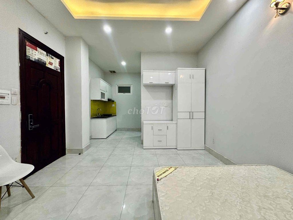Chung cư mini rộng 30m2, Full NT, sát cầu Phú Mỹ, Go Nguyễn Thị Thập