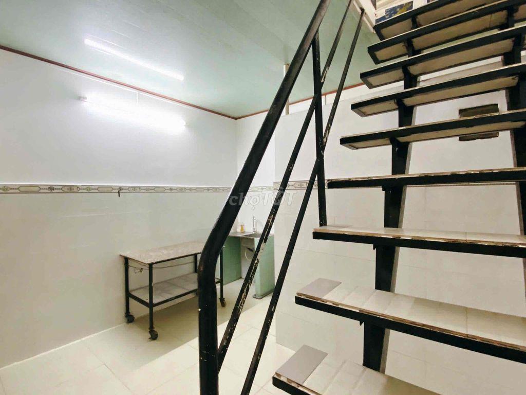 DUPLEX SINH VIÊN CÁCH LOTTE QUẬN 7 CHƯA ĐẾN 1KM NGAY TRUNG TÂM QUẬN 7