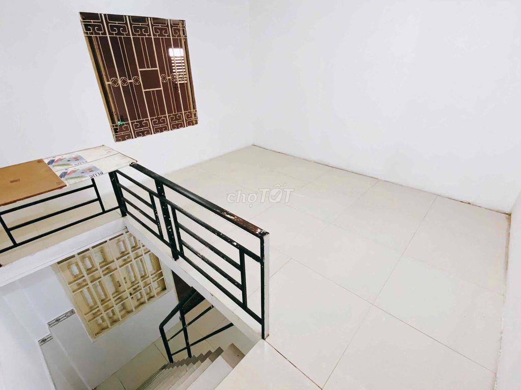 DUPLEX SINH VIÊN CÁCH LOTTE QUẬN 7 CHƯA ĐẾN 1KM NGAY TRUNG TÂM QUẬN 7