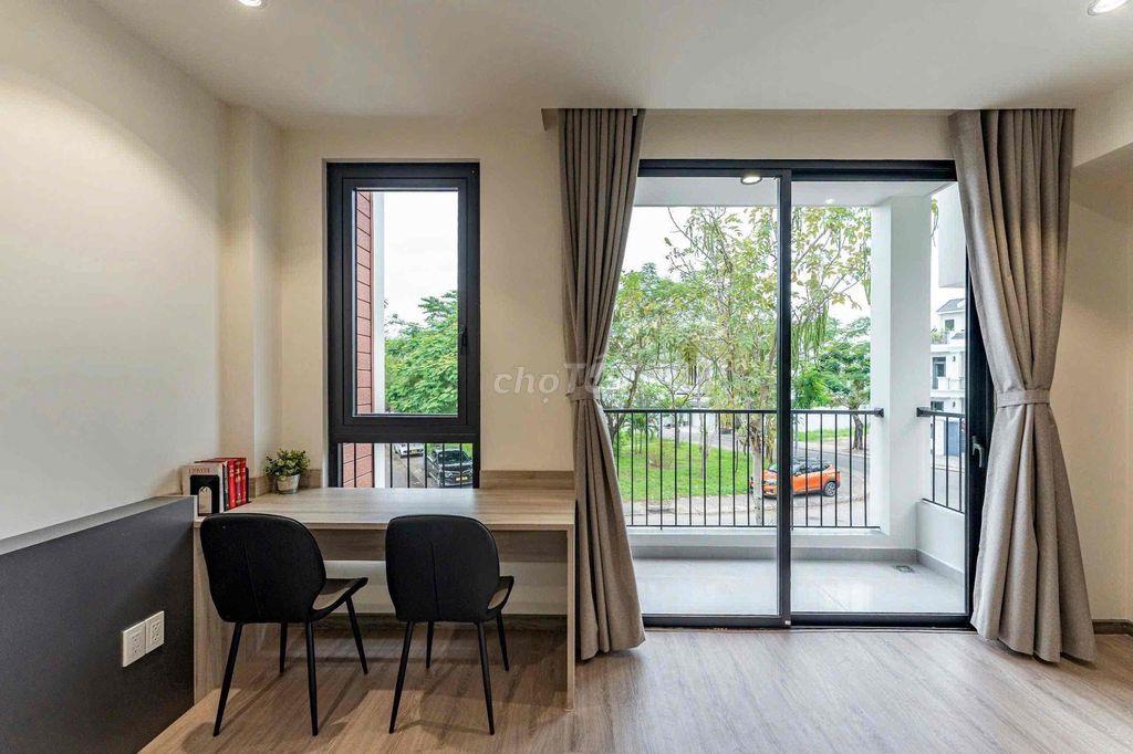 Căn Hộ Cho Thuê Studio Ban Công Full Nội Thất Hiện Đại Huyện Nhà Bè