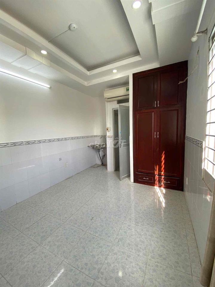 PHÒNG LÊ VĂN LƯƠNG Q7 – GẦN TÔN ĐỨC THẮNG