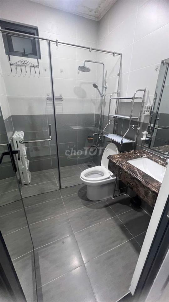 Cho thuê nhà mặt tiền đường 25 có thang máy giá 50 triệu