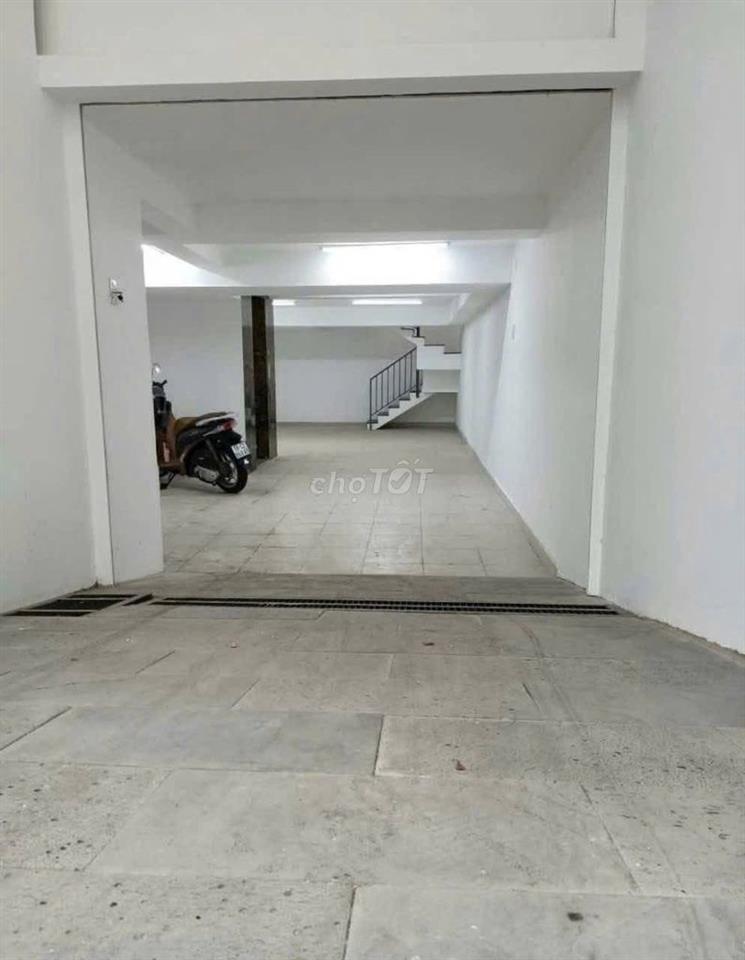 Cho thuê nhà mặt tiền đường 25 có thang máy giá 50 triệu