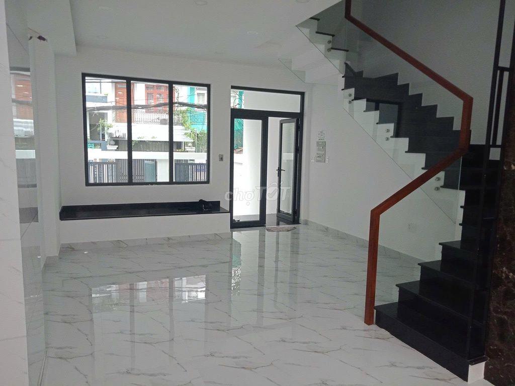 Cho thuê nhà mặt tiền đường 25 có thang máy giá 50 triệu