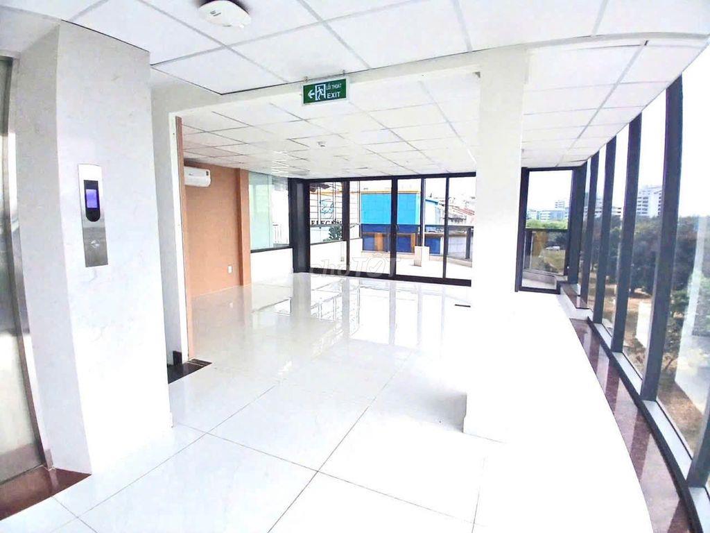 CHO THUÊ TÒA NHÀ GÓC 3 MẶT TIỀN NGUYỄN HỮU THỌ – KDC KIM SƠN, QUẬN 7 