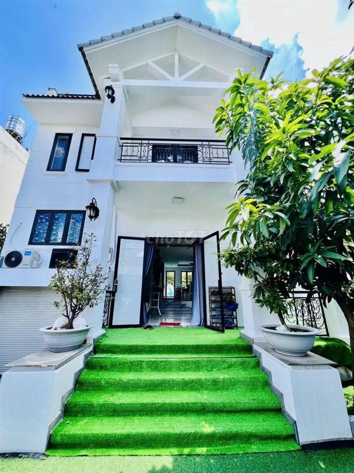 CHO THUÊ VILLA SÂN VƯỜN HỒ BƠI– KDC LÀNG ĐẠI HỌC A, NHÀ BÈ