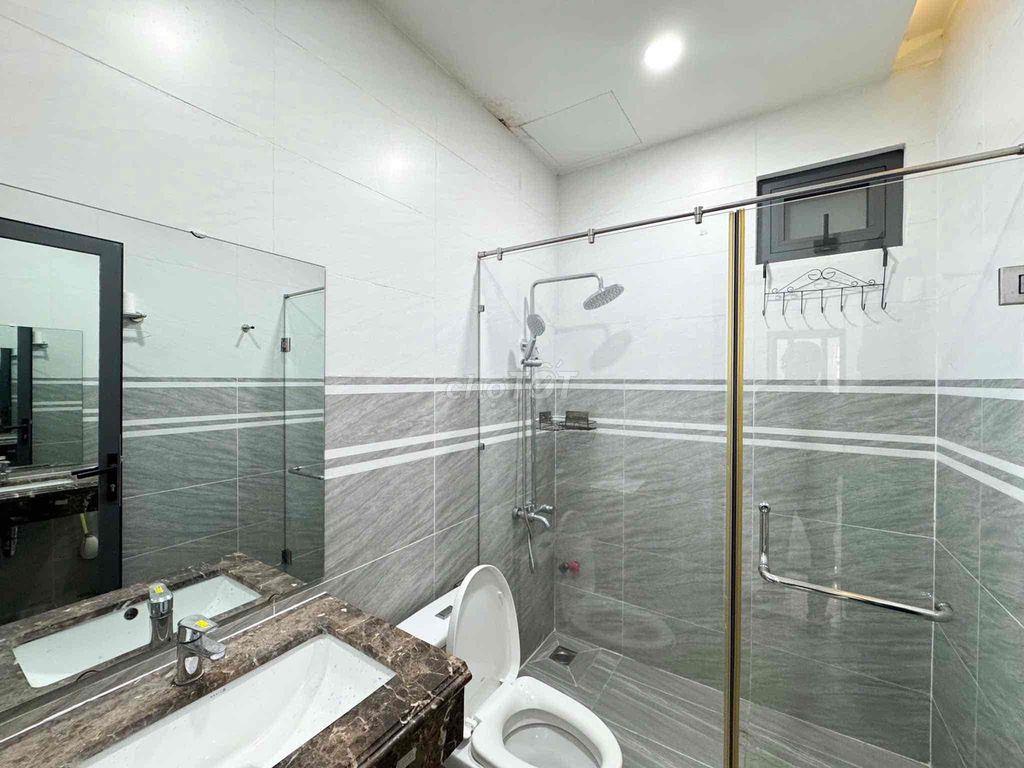 KHAI TRƯƠNG STUDIO FULL NỘI THẤT HIỆN ĐẠI CÓ BAN CÔNG CỬA SỔ THOÁNG
