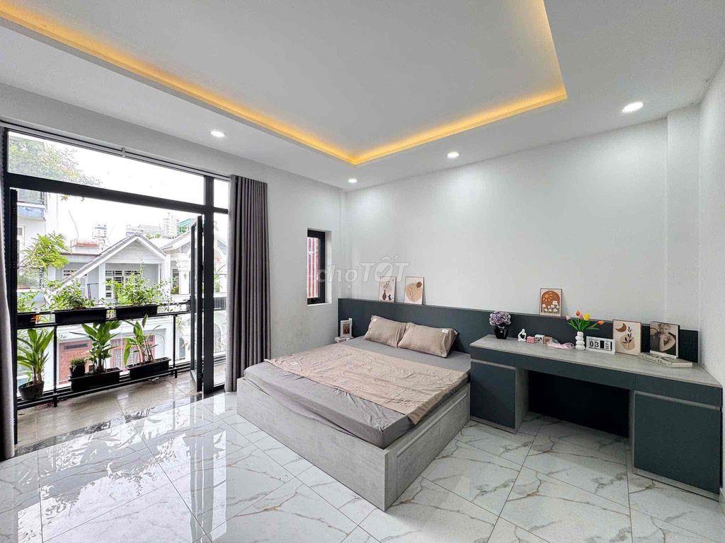 KHAI TRƯƠNG STUDIO FULL NỘI THẤT HIỆN ĐẠI CÓ BAN CÔNG CỬA SỔ THOÁNG