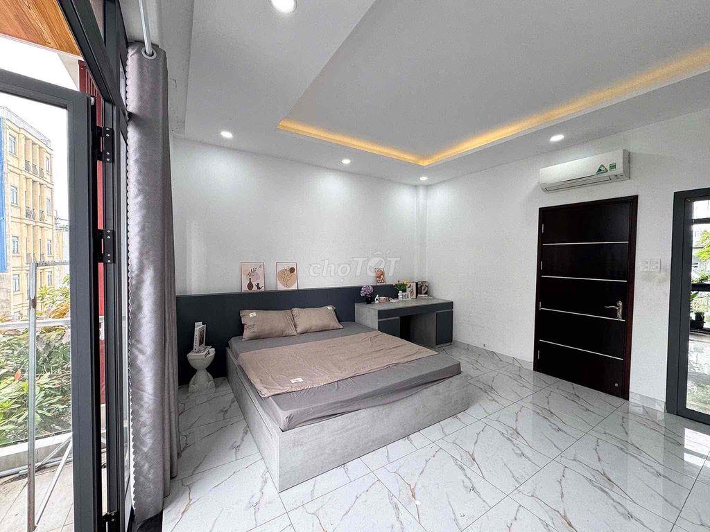 KHAI TRƯƠNG STUDIO FULL NỘI THẤT HIỆN ĐẠI CÓ BAN CÔNG CỬA SỔ THOÁNG