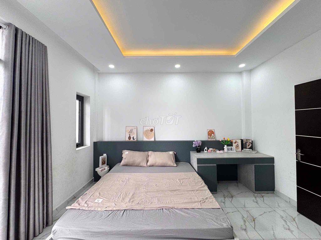 KHAI TRƯƠNG STUDIO FULL NỘI THẤT HIỆN ĐẠI CÓ BAN CÔNG CỬA SỔ THOÁNG