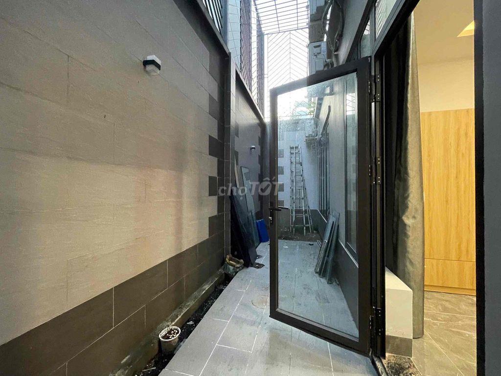 STUDIO FULL NỘI THẤT HIỆN ĐẠI GẦN NGAY PHÚ MỸ HƯNG