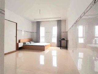 STUDIO FULL NỘI THẤT DIỆN TÍCH RỘNG THOÁNG NGAY LÂM VĂN BỀN