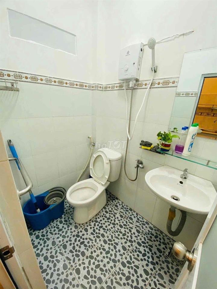 NHÀ PHỐ NGUYÊN CĂN 2PN 2WC FULL NỘI THẤT Ở ĐƯỢC NGAY