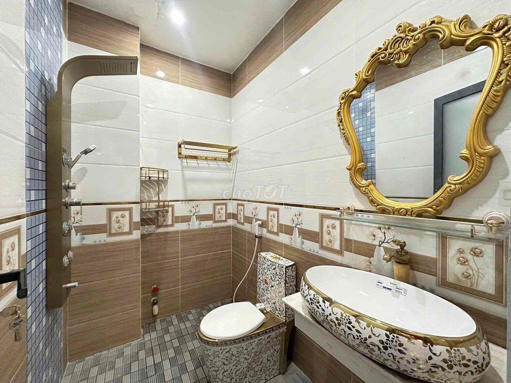 STUDIO BAN CÔNG SÁT RMIT, TDTU, DH CẢNH SÁT, NTTU, LOTTE, UFM