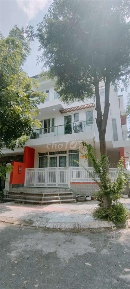 Phòng Trọ Dạng Studio ban công, cửa sổ lớn phường Tân Hưng (Q7)