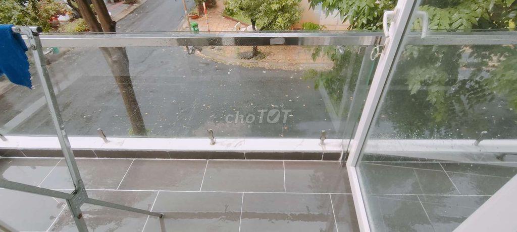 căn hộ DV 2 ban công rộng lớn, KDC VEN Sông cách RMIT 300m,