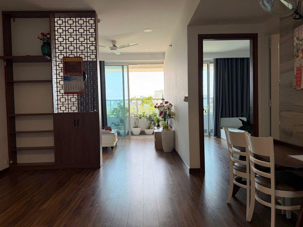 Cho thuê 1pn-1wc sunrise city có ban công giá tốt ở liền