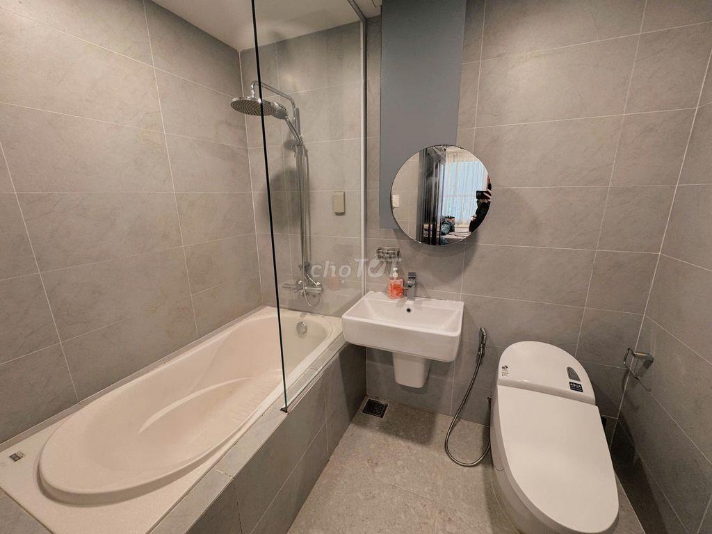 Cho thuê Sunrise City 2pn 2wc VIEW NGẮM PHÁO HOA