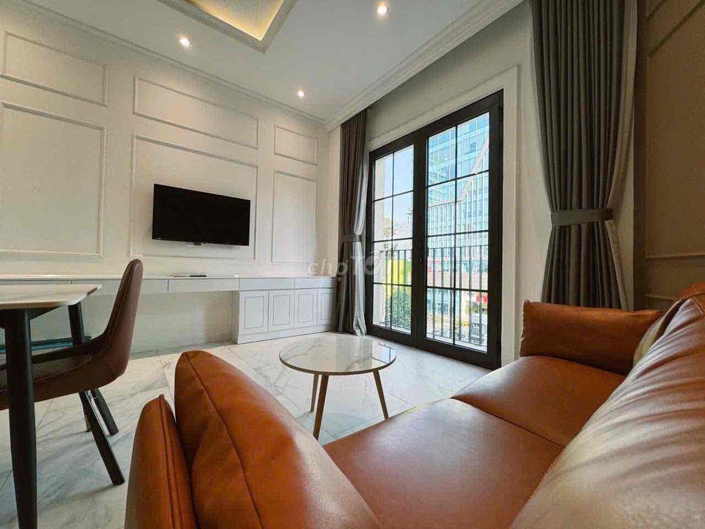 CĂN HỘ DỊCH VỤ CỬA SỔ LỚN TRUNG TÂM QUẬN 7