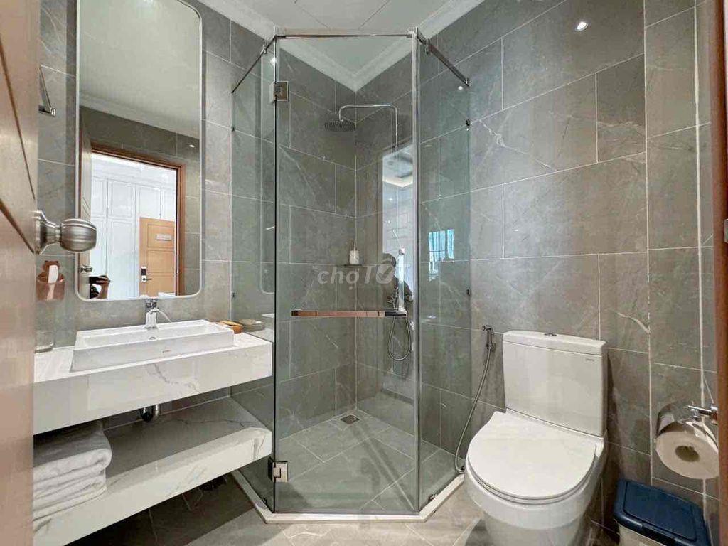 CĂN HỘ DỊCH VỤ CỬA SỔ LỚN TRUNG TÂM QUẬN 7